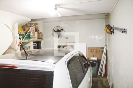 Casa à venda com 173m², 2 quartos e 1 vaga Casa à venda com 173m², 2 quartos e 1 vagaGaragem