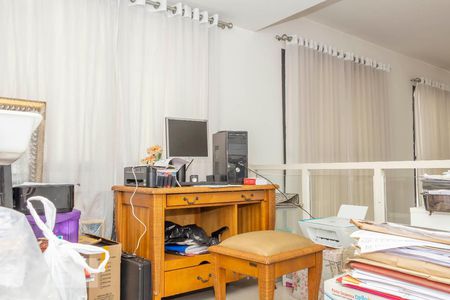 Apartamento à venda com 190m², 4 quartos e 4 vagasEscritório