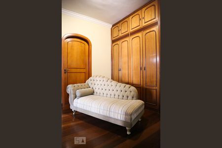 Casa à venda com 416m², 4 quartos e 6 vagasHall dos Quartos