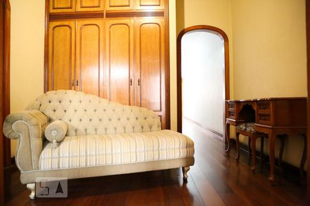 Casa à venda com 416m², 4 quartos e 6 vagasHall dos Quartos