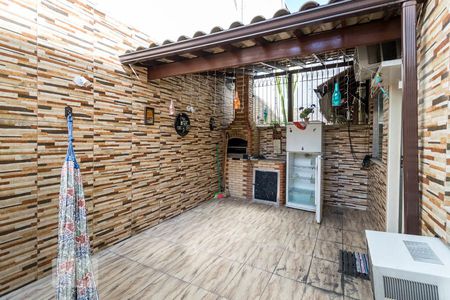 Apartamento à venda com 75m², 2 quartos e sem vaga Apartamento à venda com 75m², 2 quartos e sem vagaVaranda gourmet