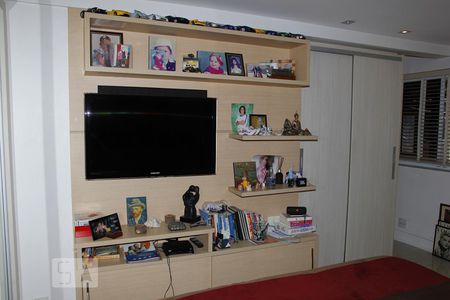 Apartamento à venda com 182m², 3 quartos e 2 vagasQuarto 3