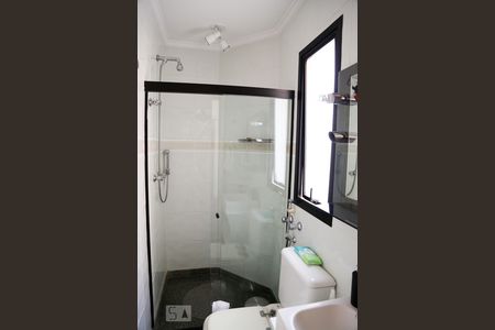 Apartamento à venda com 478m², 4 quartos e 3 vagas Apartamento à venda com 478m², 4 quartos e 3 vagasBanheiro da Suíte 1