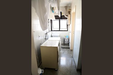 Apartamento à venda com 478m², 4 quartos e 3 vagas Apartamento à venda com 478m², 4 quartos e 3 vagasLavanderia