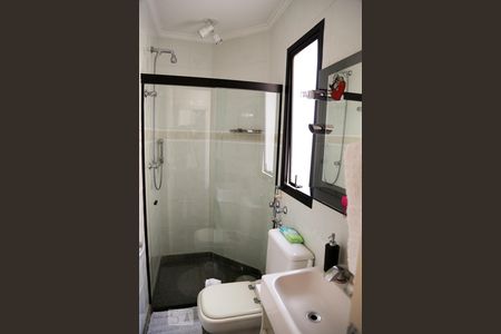 Apartamento à venda com 478m², 4 quartos e 3 vagas Apartamento à venda com 478m², 4 quartos e 3 vagasBanheiro da Suíte 1