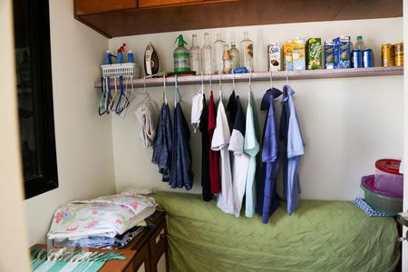 Apartamento à venda com 478m², 4 quartos e 3 vagas Apartamento à venda com 478m², 4 quartos e 3 vagasQuarto de Serviço