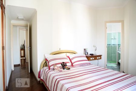 Apartamento à venda com 478m², 4 quartos e 3 vagas Apartamento à venda com 478m², 4 quartos e 3 vagasSuíte 2