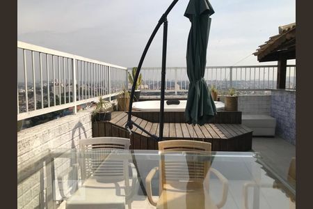 Apartamento à venda com 159m², 2 quartos e 1 vaga Apartamento à venda com 159m², 2 quartos e 1 vagaCobertura