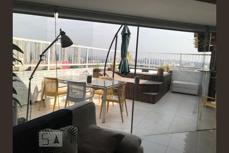 Apartamento à venda com 159m², 2 quartos e 1 vaga Apartamento à venda com 159m², 2 quartos e 1 vagaCobertura