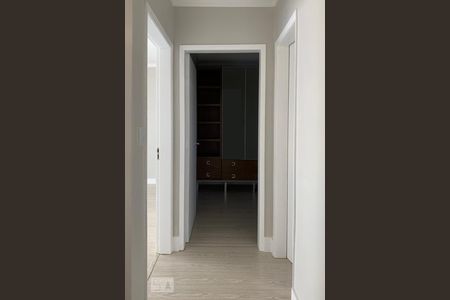 Apartamento para alugar com 2 quartos, 58m² em Vila Ipiranga, Porto Alegre