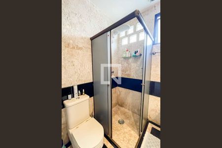 Casa à venda com 108m², 3 quartos e 1 vaga Casa à venda com 108m², 3 quartos e 1 vagaBanheiro