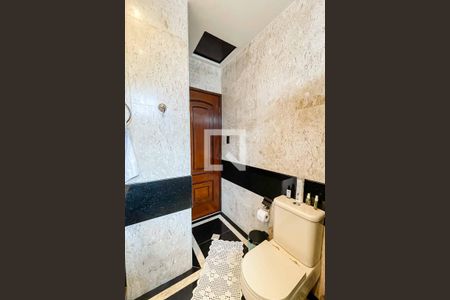 Casa à venda com 108m², 3 quartos e 1 vaga Casa à venda com 108m², 3 quartos e 1 vagaBanheiro