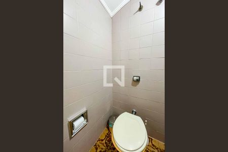 Casa à venda com 108m², 3 quartos e 1 vaga Casa à venda com 108m², 3 quartos e 1 vagaBanheiro