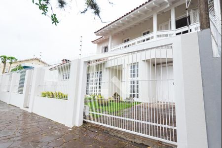 Casa à venda com 264m², 3 quartos e 3 vagasFachada