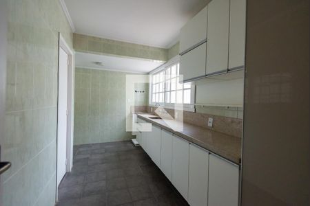 Casa à venda com 264m², 3 quartos e 3 vagasCozinha