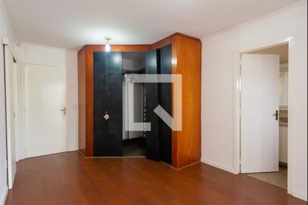 Casa à venda com 264m², 3 quartos e 3 vagasQuarto Suíte