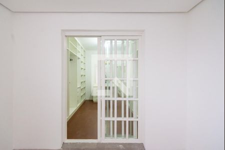 Casa à venda com 264m², 3 quartos e 3 vagasQuarto Suíte