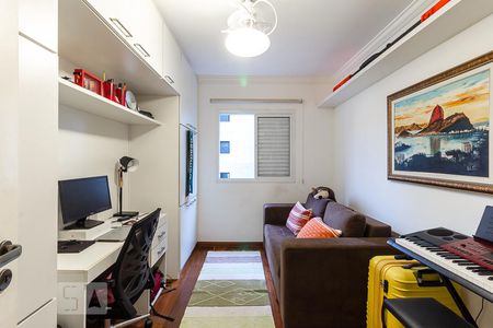 Segundo dormitório de apartamento para alugar com 2 quartos, 65m² em Vila Olímpia, São Paulo