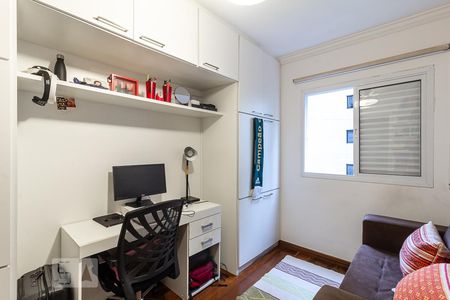 Segundo dormitório de apartamento para alugar com 2 quartos, 65m² em Vila Olímpia, São Paulo