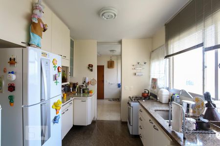 Apartamento à venda com 200m², 4 quartos e 3 vagasCozinha