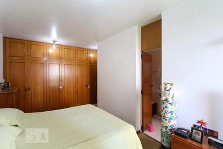 Apartamento à venda com 200m², 4 quartos e 3 vagasSuíte 1