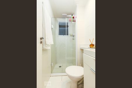 Apartamento à venda com 40m², 2 quartos e sem vaga Apartamento à venda com 40m², 2 quartos e sem vagaBanheiro
