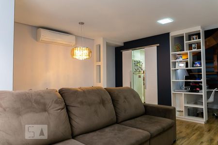 Casa de condomínio à venda com 105m², 3 quartos e 2 vagas Casa de condomínio à venda com 105m², 3 quartos e 2 vagasSala