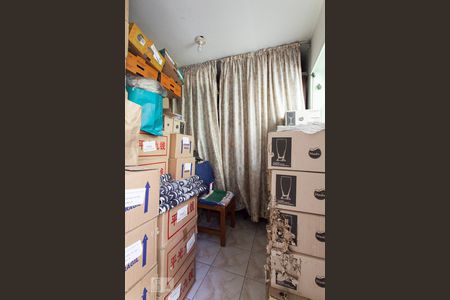 Casa de condomínio à venda com 220m², 3 quartos e 2 vagasQuarto de Serviço