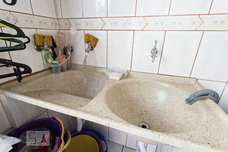 Casa de condomínio à venda com 220m², 3 quartos e 2 vagasÁrea de Serviço