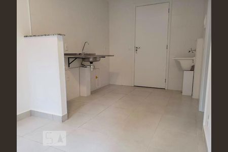 Sala/Cozinha de kitnet/studio para alugar com 1 quarto, 33m² em Jardim Prudência, São Paulo