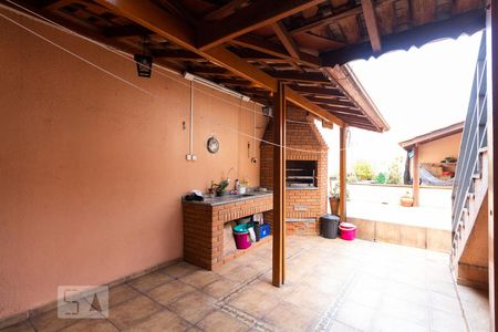 Casa à venda com 168m², 3 quartos e 2 vagasChurrasqueira