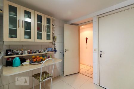 Apartamento à venda com 94m², 3 quartos e 1 vaga Apartamento à venda com 94m², 3 quartos e 1 vagaCozinha