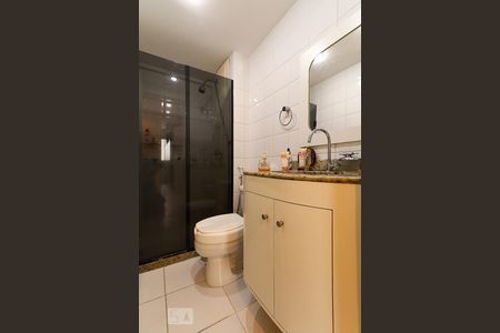 Apartamento à venda com 94m², 3 quartos e 1 vaga Apartamento à venda com 94m², 3 quartos e 1 vagaBanheiro Social