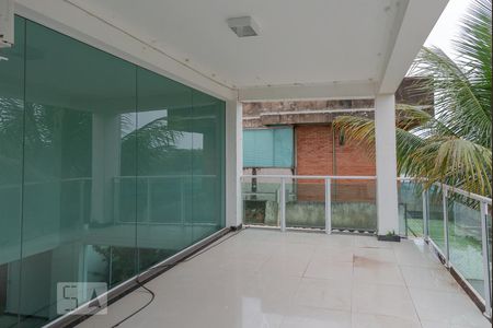 Casa à venda com 890m², 5 quartos e 7 vagas Casa à venda com 890m², 5 quartos e 7 vagasVaranda Suíte