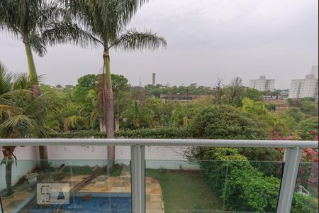 Casa à venda com 890m², 5 quartos e 7 vagas Casa à venda com 890m², 5 quartos e 7 vagasVista da Suíte 2