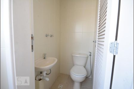 Apartamento à venda com 102m², 4 quartos e 1 vagaBanheiro de Serviço