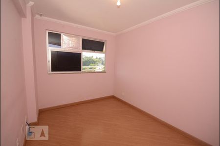 Apartamento à venda com 102m², 4 quartos e 1 vagaQuarto 2