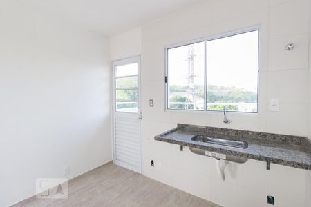 Cozinha de apartamento para alugar com 2 quartos, 51m² em Vila Baruel, São Paulo