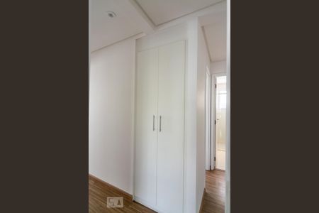 Apartamento à venda com 162m², 4 quartos e 3 vagas Apartamento à venda com 162m², 4 quartos e 3 vagasCorredor