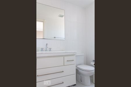 Apartamento à venda com 180m², 3 quartos e 3 vagasBanheiro da Suíte 2