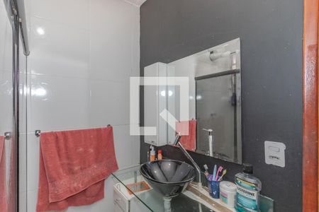 Casa à venda com 220m², 3 quartos e 2 vagas Casa à venda com 220m², 3 quartos e 2 vagasBanheiro