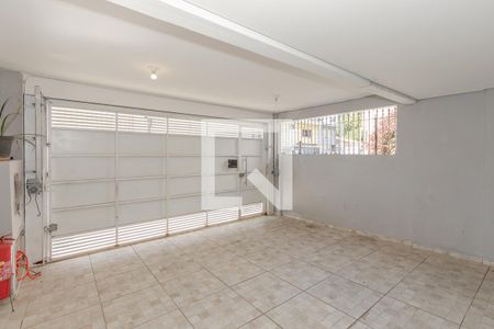 Casa à venda com 220m², 3 quartos e 2 vagas Casa à venda com 220m², 3 quartos e 2 vagasGaragem