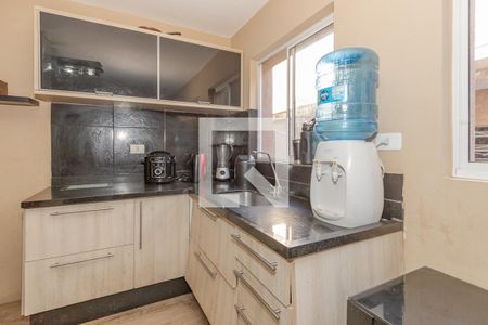 Casa à venda com 220m², 3 quartos e 2 vagas Casa à venda com 220m², 3 quartos e 2 vagasCozinha