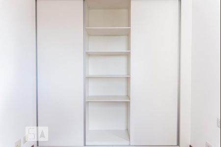 Apartamento à venda com 105m², 3 quartos e 2 vagas Apartamento à venda com 105m², 3 quartos e 2 vagasQuarto suíte