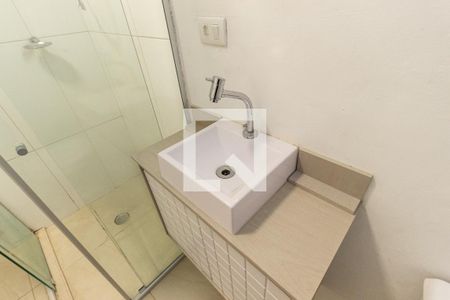 Casa à venda com 80m², 2 quartos e 1 vaga Casa à venda com 80m², 2 quartos e 1 vagaBanheiro