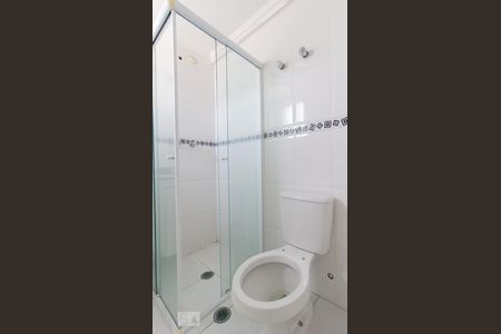 Banheiro de apartamento à venda com 2 quartos, 70m² em Vila Cavaton, São Paulo