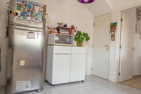 Casa para alugar com 200m², 6 quartos e 4 vagasCozinha