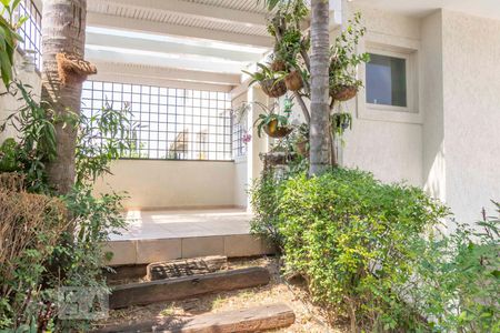 Casa para alugar com 200m², 6 quartos e 4 vagasEntrada