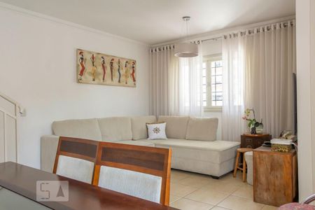 Sala de casa para alugar com 6 quartos, 200m² em Vila Morse, São Paulo