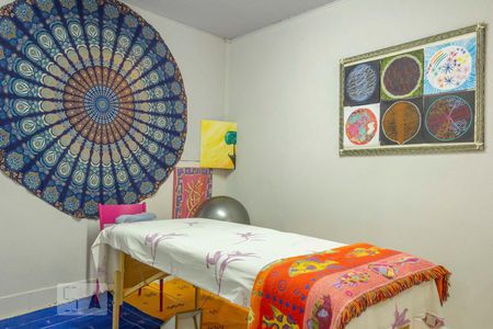 Salão de casa para alugar com 6 quartos, 200m² em Vila Morse, São Paulo